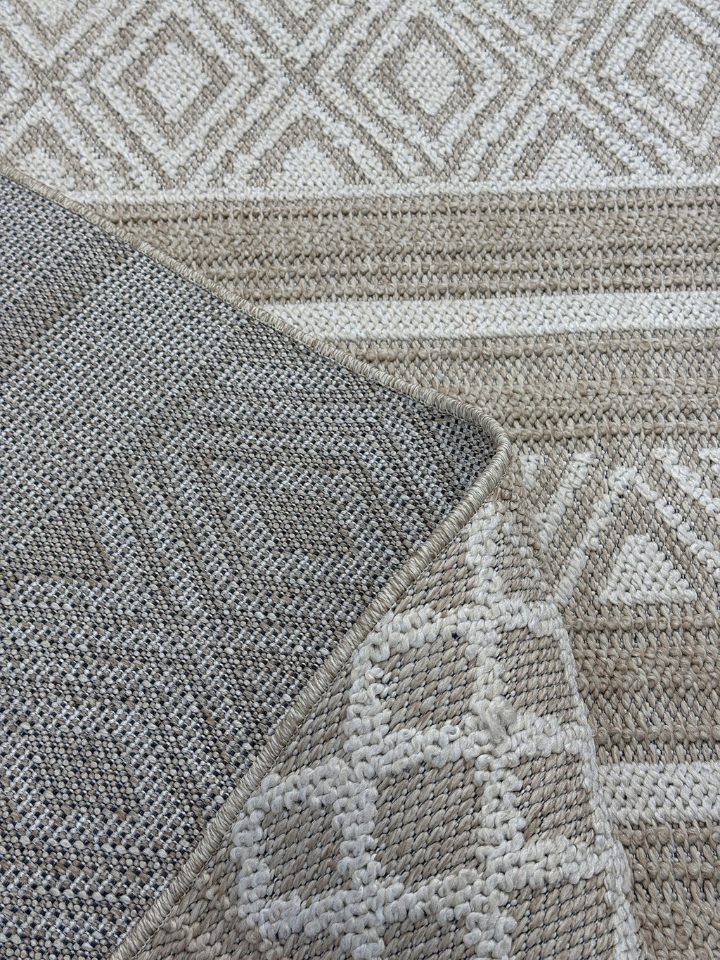 Modern Geometrik Desenli Krem Kahve Dekoratif Salon ve Oturma Odası Halısı - 4m² - Saçaklı
