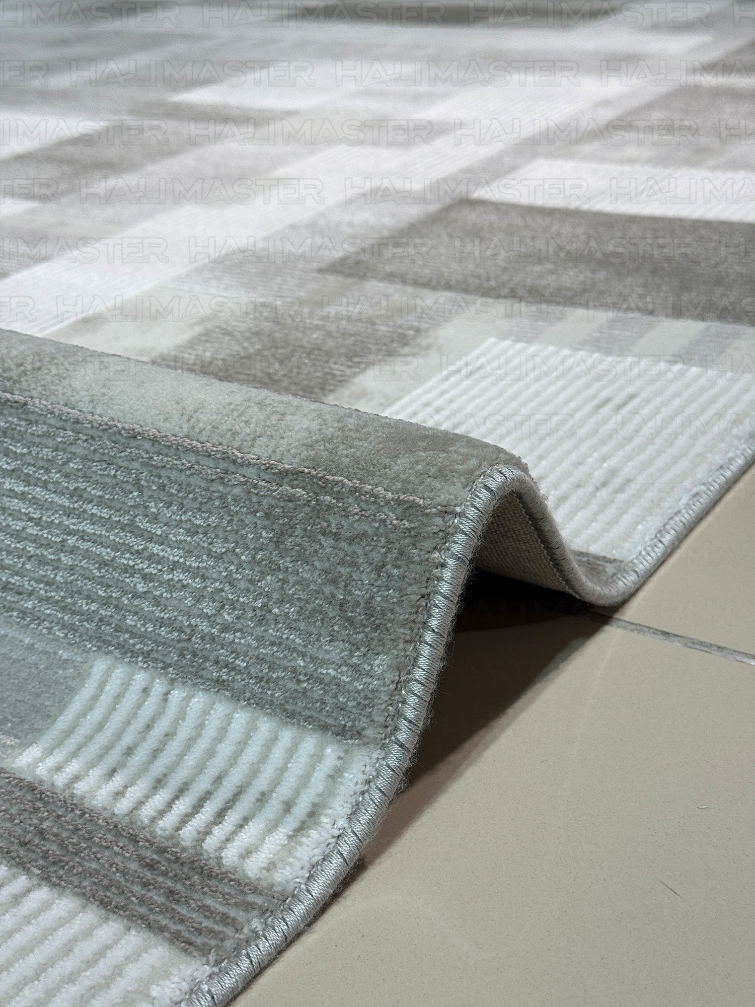 Modern Geometrik Desenli Salon Halısı - Gri ve Beyaz Tonları