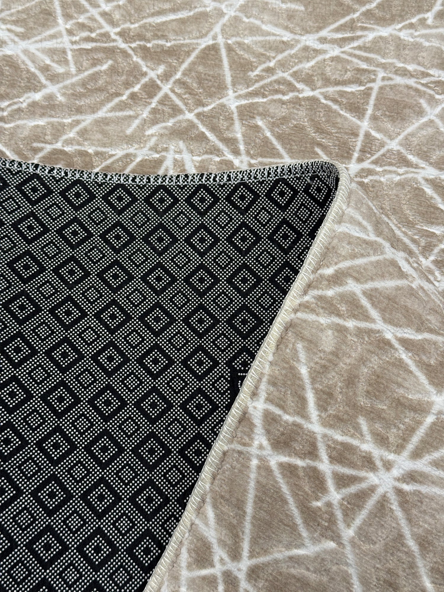Modern Geometrik Desenli Bej Kahve Halı - 4m² (160x230) Salon ve Oturma Odası Halısı