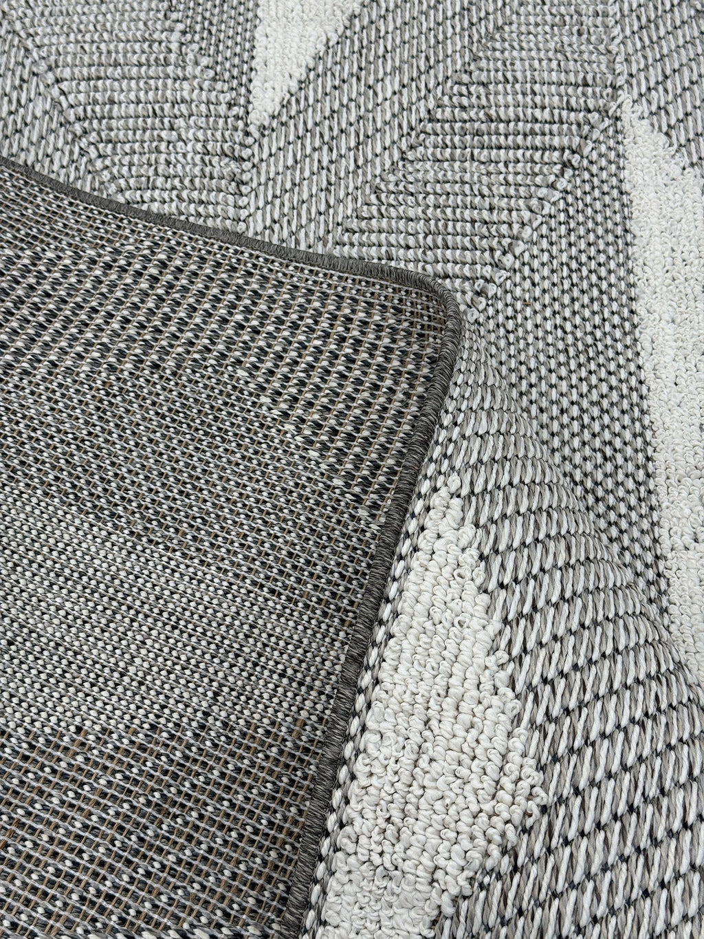 İskandinav Tarzı Baklava Desenli Gri Halı 4m² (160x230 cm)