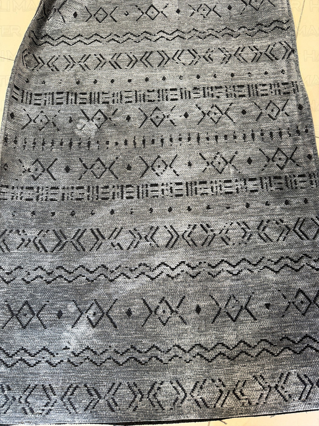 Kilim Etnik Desenli Antrasit Siyah Modern Halı & Yolluk - Özel Ölçü Seçeneği