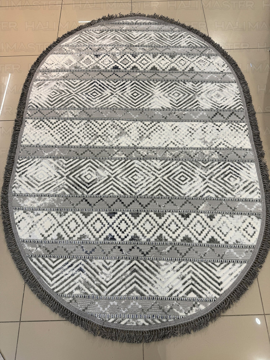 Modern Zigzag Desenli Gri Beyaz Oval Dekoratif Halı