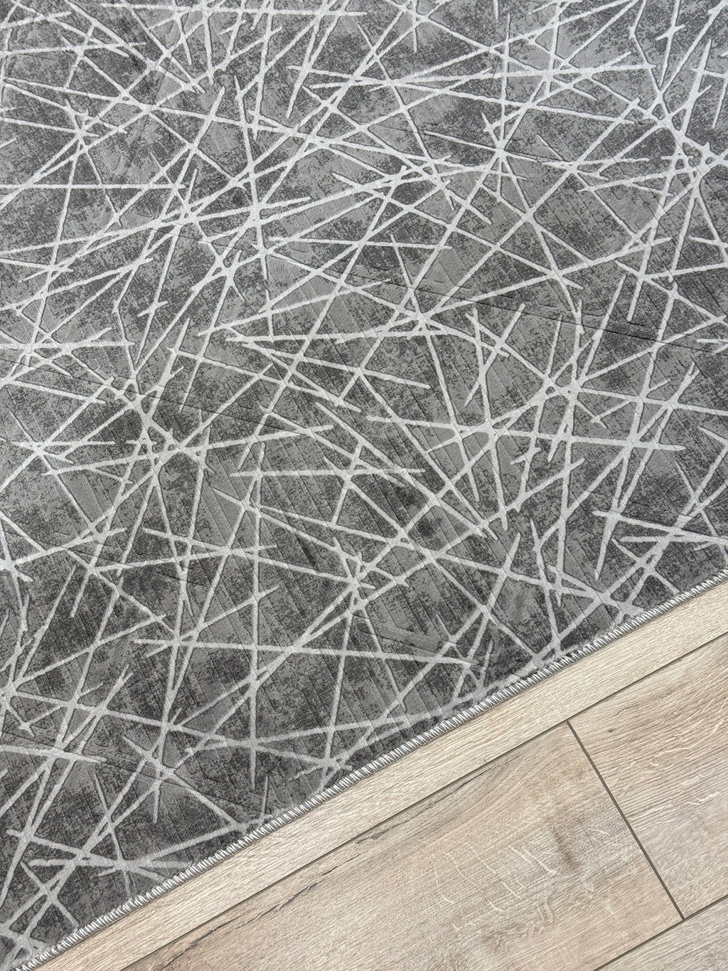 Jel Modern Gri Antrasit Geometrik Çizgili Özel Ölçü Kesme Halı