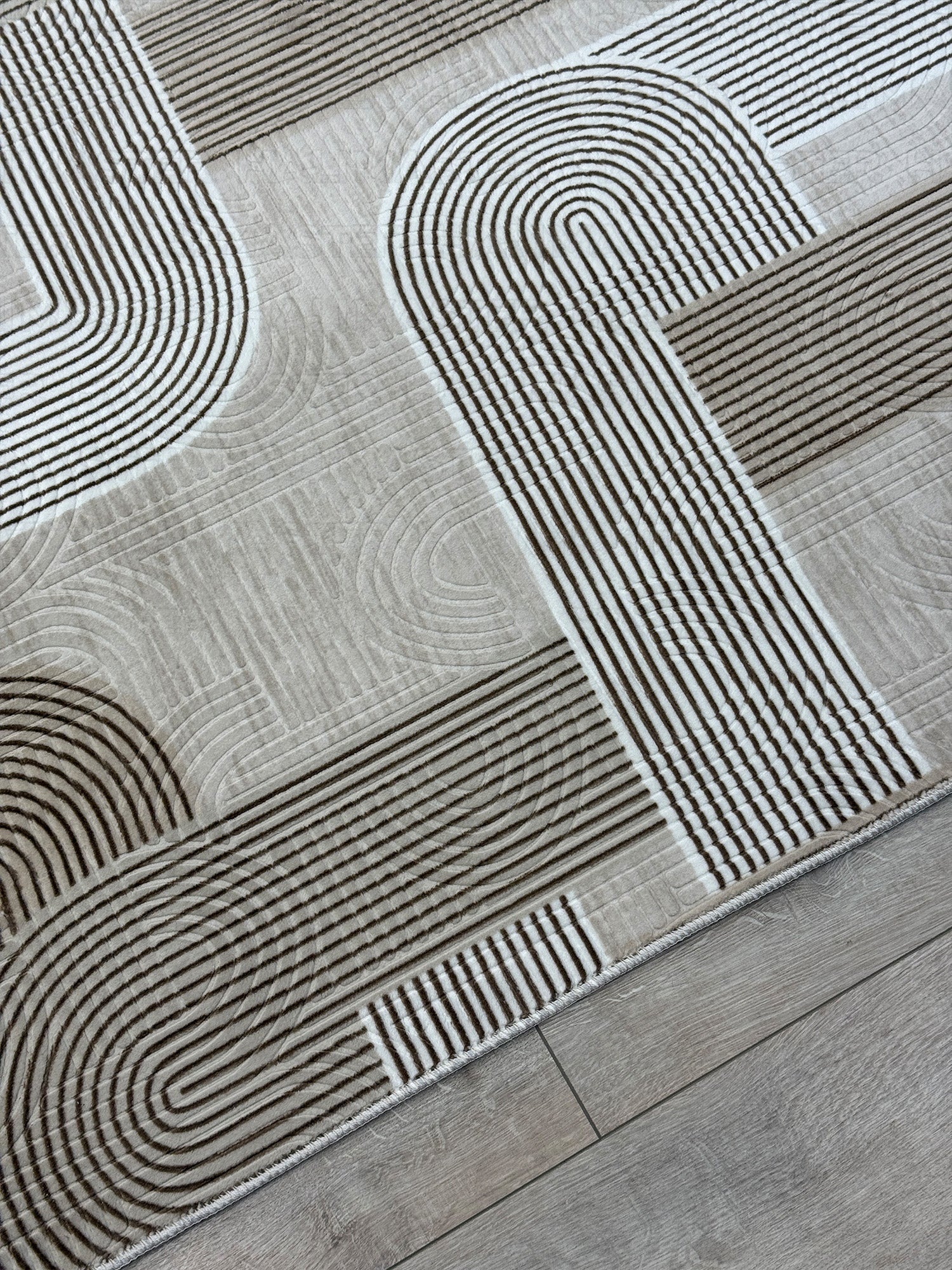 Jel Modern Geometrik Desenli Özel Ölçü Kesme Halı - Bej & Gri