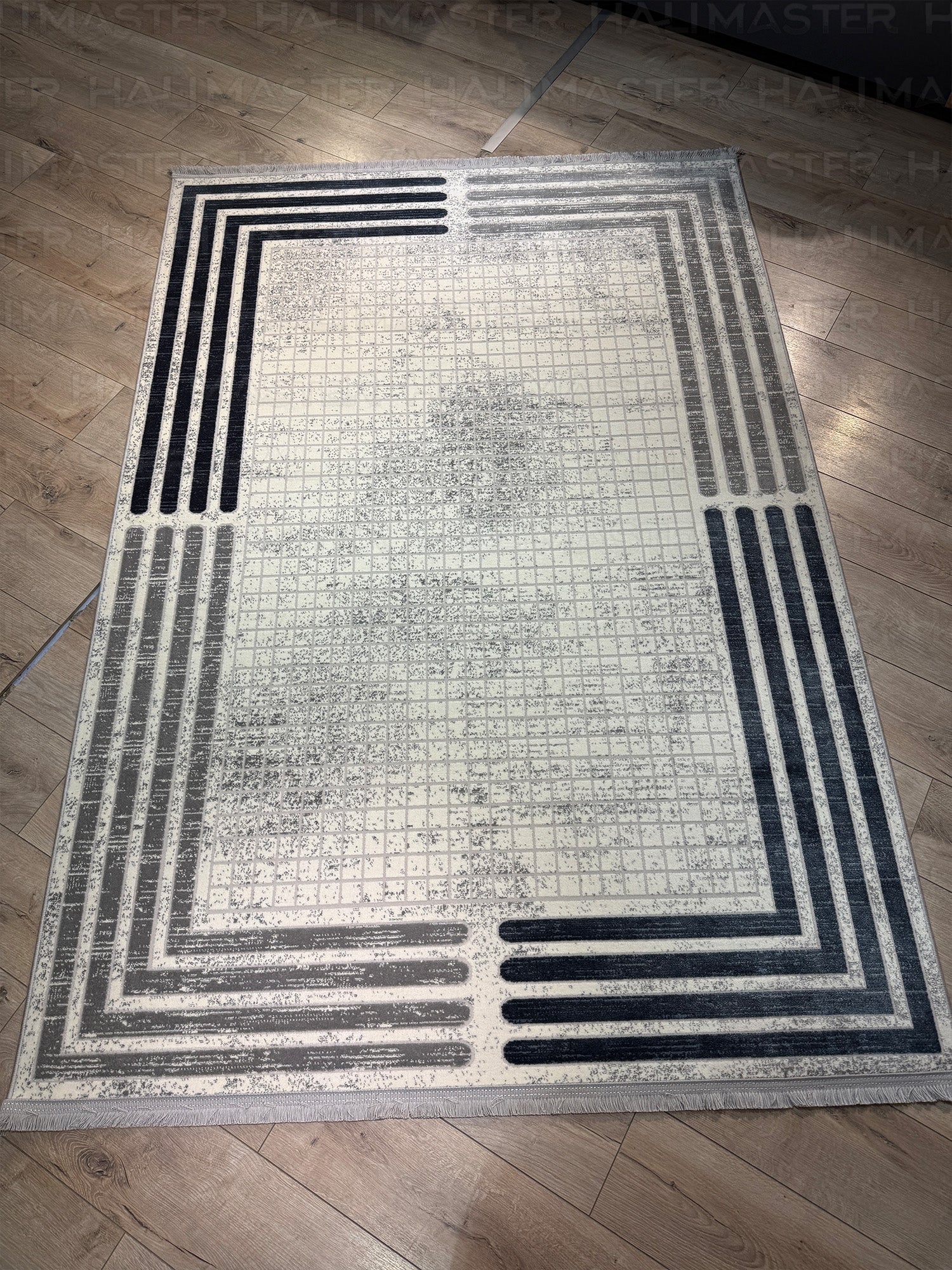Modern Geometrik Desenli Gri Lacivert Salon Halısı - Püsküllü & Eskitme Görünümlü