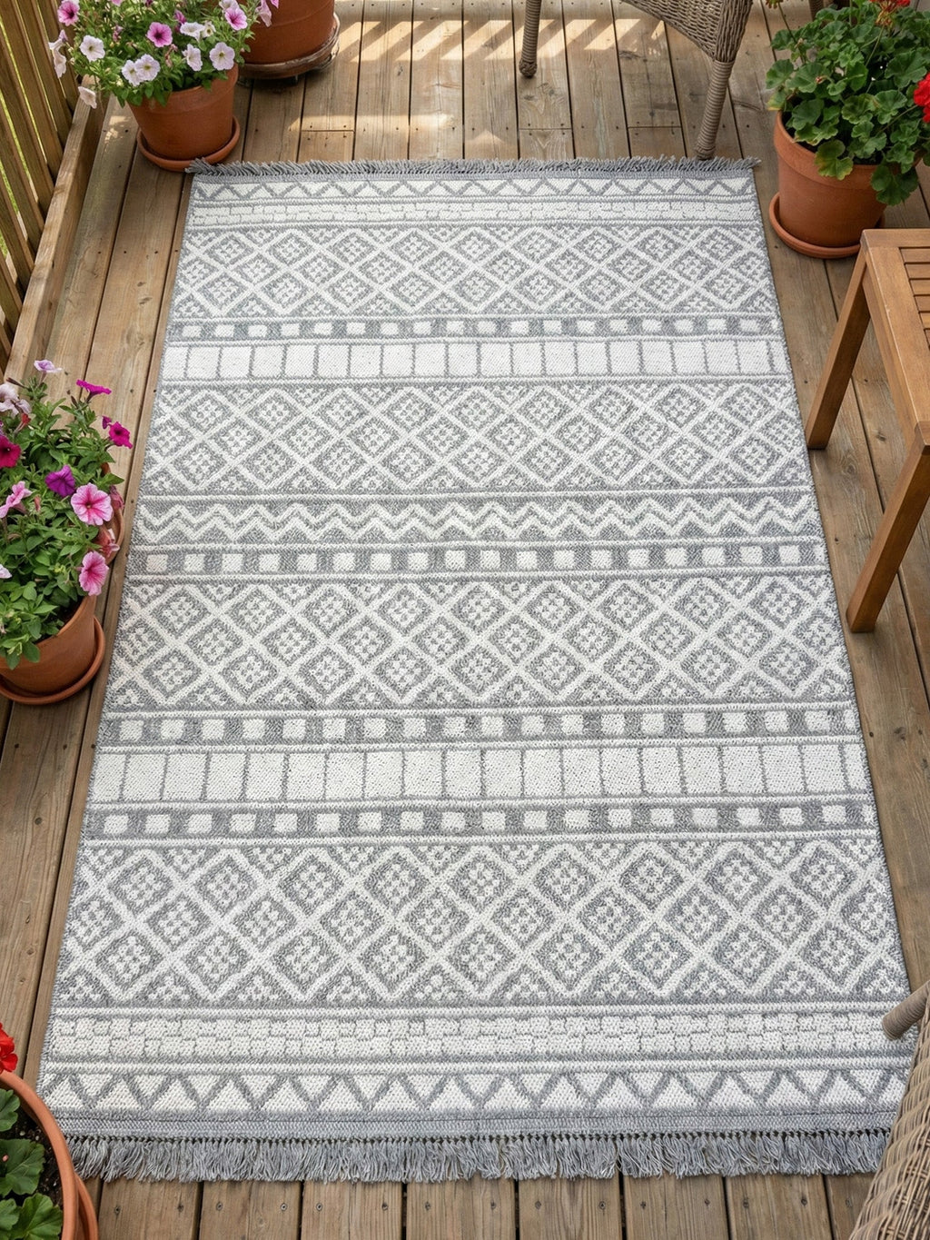 Modern Geometrik Desenli Gri Antrasit Halı 4 m2