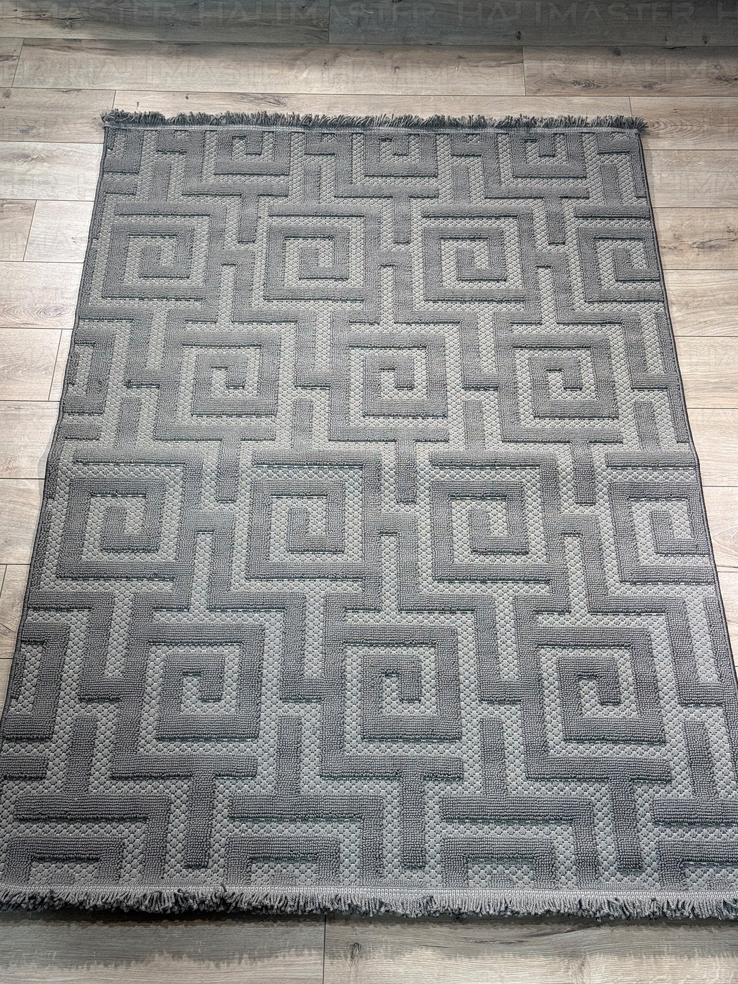 Dekoratif Antrasit Geometrik Desenli Kabartmalı Modern Halı - Saçaklı ve Özel Ölçü