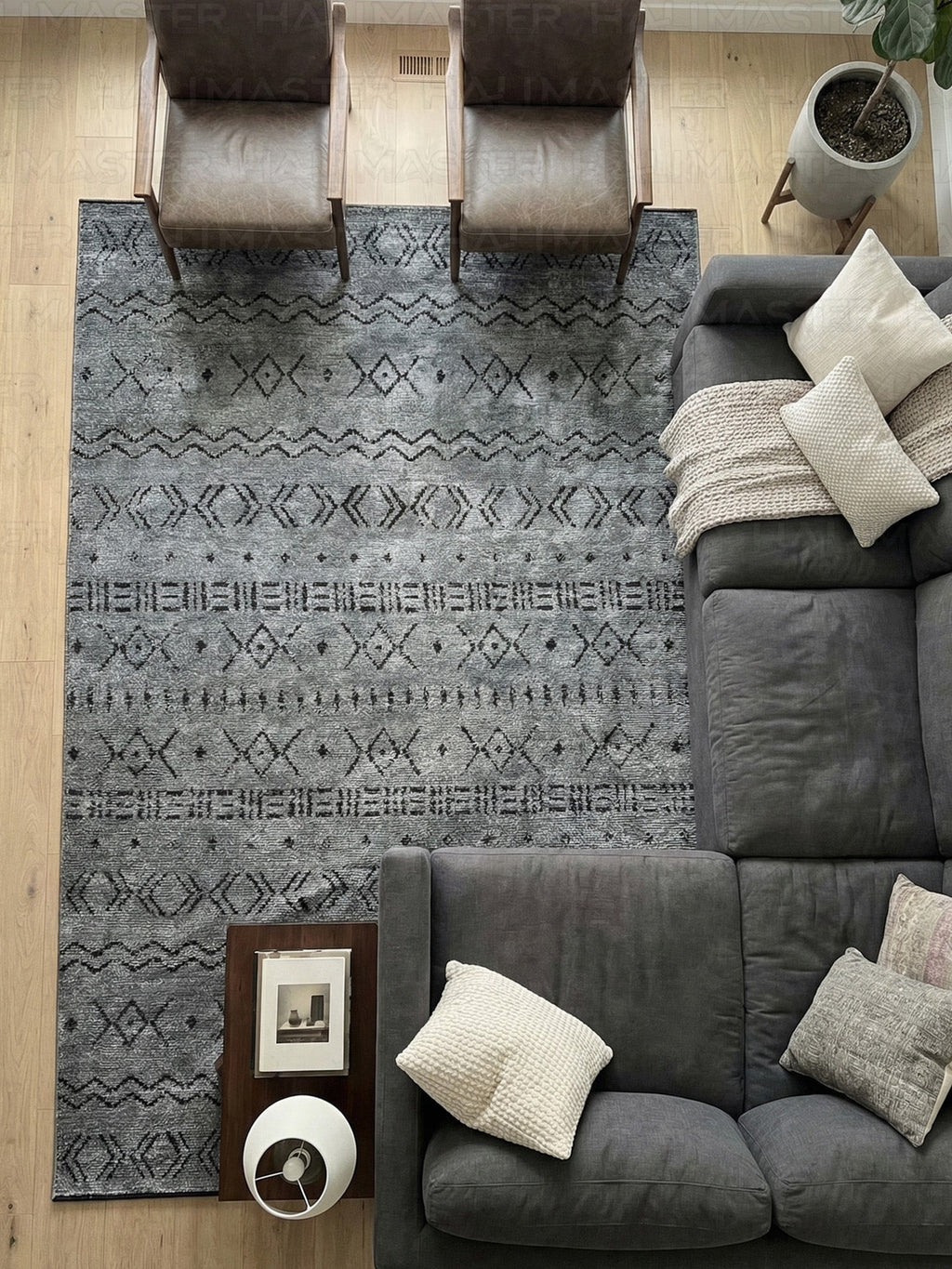 Kilim Etnik Desenli Antrasit Siyah Modern Halı & Yolluk - Özel Ölçü Seçeneği