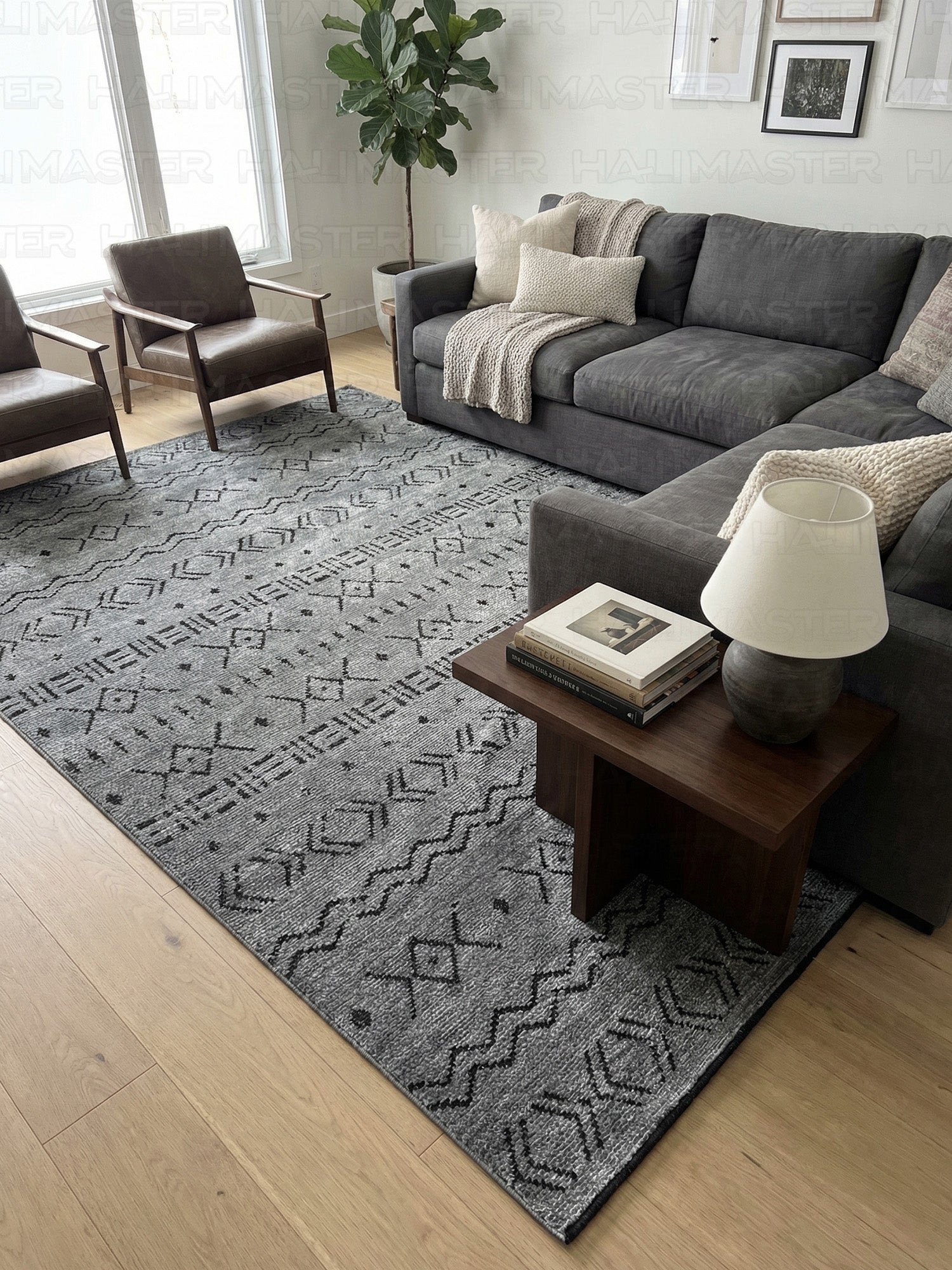 Kilim Etnik Desenli Antrasit Siyah Modern Halı & Yolluk - Özel Ölçü Seçeneği