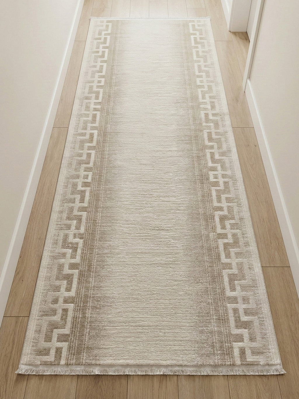 Kumru Grek Desenli Modern Halı - Eskitme Geçişli Kahve ve Krem Özel Ölçü Halı